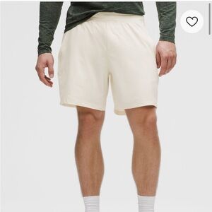 lululemon athletica Men's Light Gray Shorts
Pace Breaker Short 7" *Lined